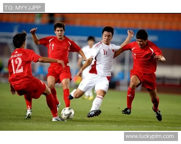 重庆足球队灵活性变革引发热议助力球队重塑辉煌未来